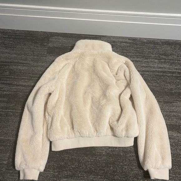 Light pink fur jacket - Picture 4 of 4